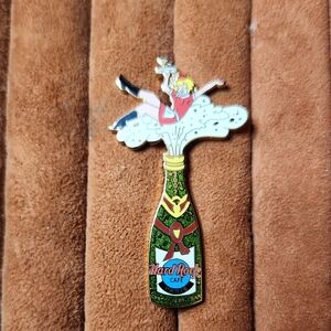 Hard Rock Cafe | Paris Happy New Years 2002 | Celebration Pin 🚀